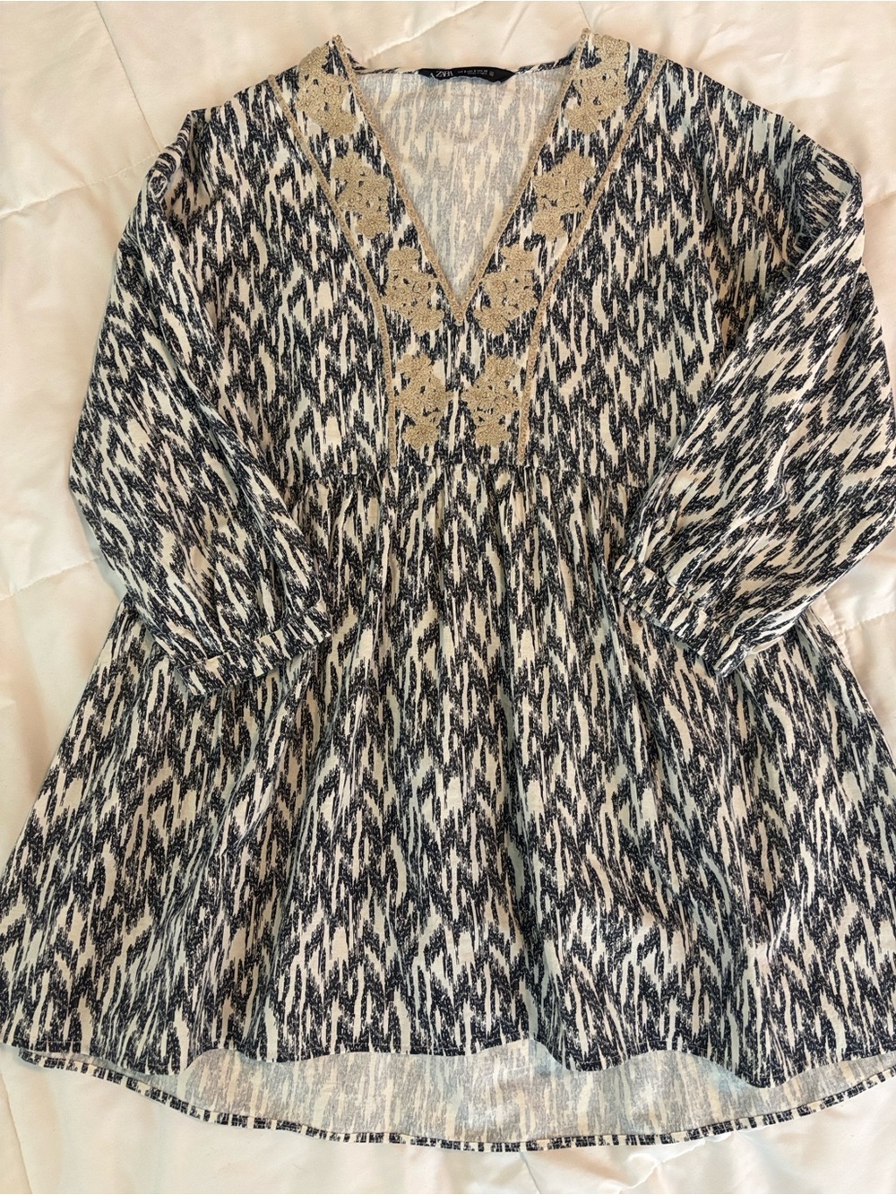 Zara Boho Black and Cream 3/4 Sleeve V-Neck Smocked Waist Dress